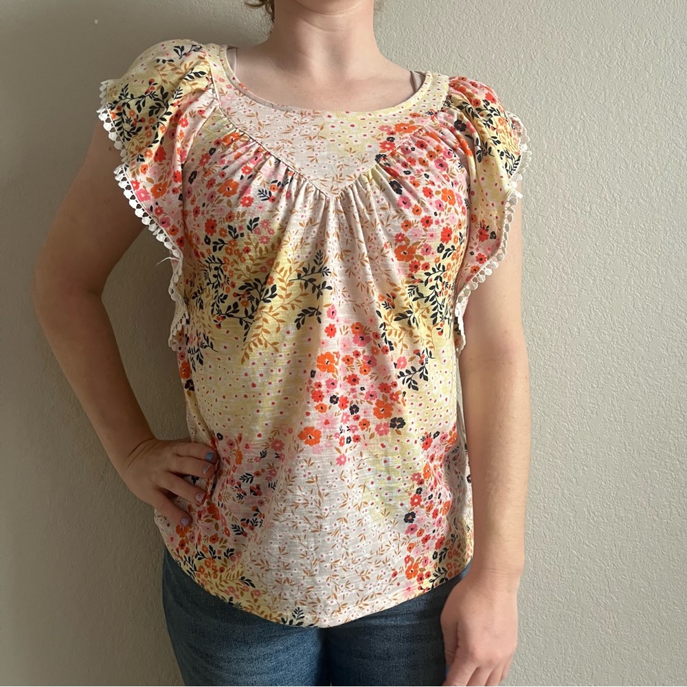 Floral Ruffle Sleeve Women's Top